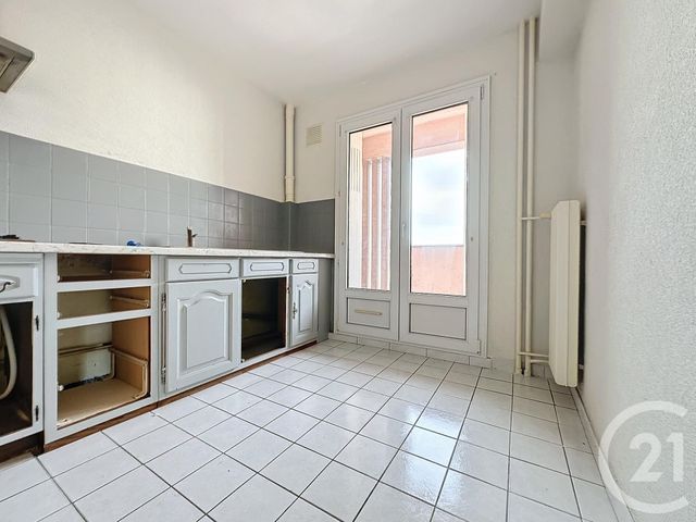 Appartement F3 à vendre - 3 pièces - 55.75 m2 - SOCHAUX - 25 - FRANCHE-COMTE - Century 21 Agence De La Gare
