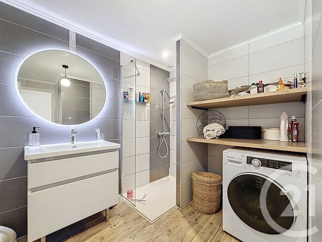 Appartement F4 à vendre - 4 pièces - 81.6 m2 - MONTBELIARD - 25 - FRANCHE-COMTE - Century 21 Agence De La Gare