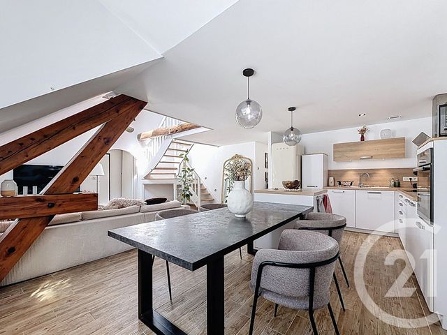 Appartement F4 à vendre - 4 pièces - 81.6 m2 - MONTBELIARD - 25 - FRANCHE-COMTE - Century 21 Agence De La Gare