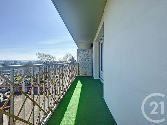 Appartement F5 à vendre - 5 pièces - 83.6 m2 - SOCHAUX - 25 - FRANCHE-COMTE - Century 21 Agence De La Gare