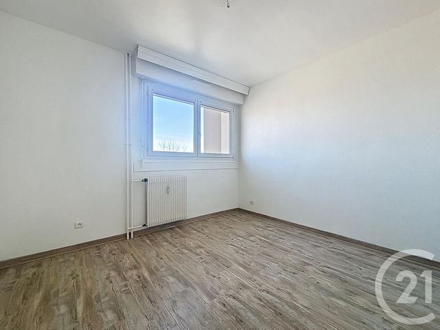 Appartement F5 à vendre - 5 pièces - 83.6 m2 - SOCHAUX - 25 - FRANCHE-COMTE - Century 21 Agence De La Gare