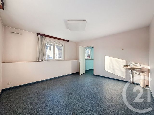 Appartement F4 à vendre - 4 pièces - 73.77 m2 - COLOMBIER FONTAINE - 25 - FRANCHE-COMTE - Century 21 Agence De La Gare