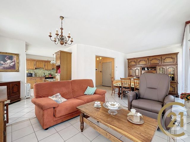 Appartement F4 à vendre - 4 pièces - 80.35 m2 - MONTBELIARD - 25 - FRANCHE-COMTE - Century 21 Agence De La Gare