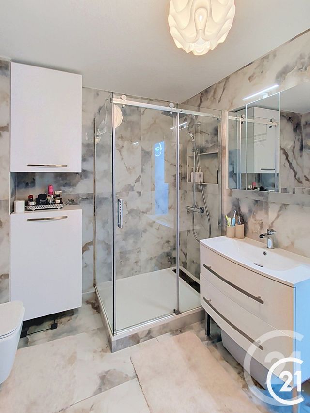 Appartement F5 à vendre - 5 pièces - 111.07 m2 - MONTBELIARD - 25 - FRANCHE-COMTE - Century 21 Agence De La Gare