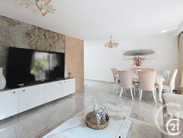 Appartement F5 à vendre - 5 pièces - 111.07 m2 - MONTBELIARD - 25 - FRANCHE-COMTE - Century 21 Agence De La Gare