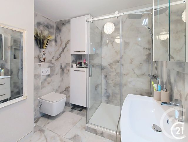 Appartement F5 à vendre - 5 pièces - 111.07 m2 - MONTBELIARD - 25 - FRANCHE-COMTE - Century 21 Agence De La Gare