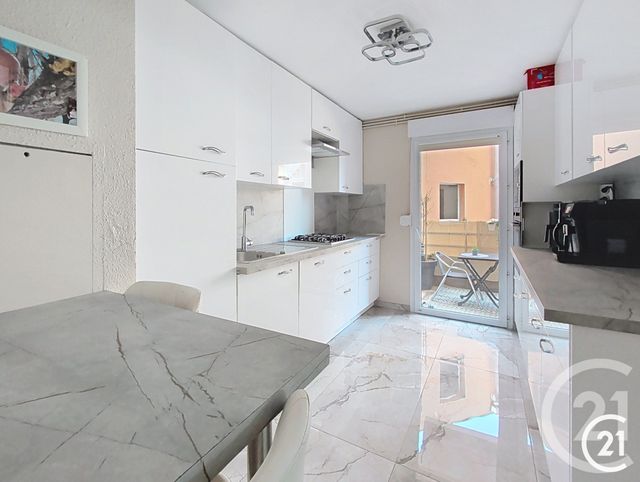 Appartement F5 à vendre - 5 pièces - 111.07 m2 - MONTBELIARD - 25 - FRANCHE-COMTE - Century 21 Agence De La Gare