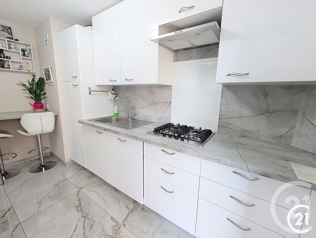 Appartement F5 à vendre - 5 pièces - 111.07 m2 - MONTBELIARD - 25 - FRANCHE-COMTE - Century 21 Agence De La Gare