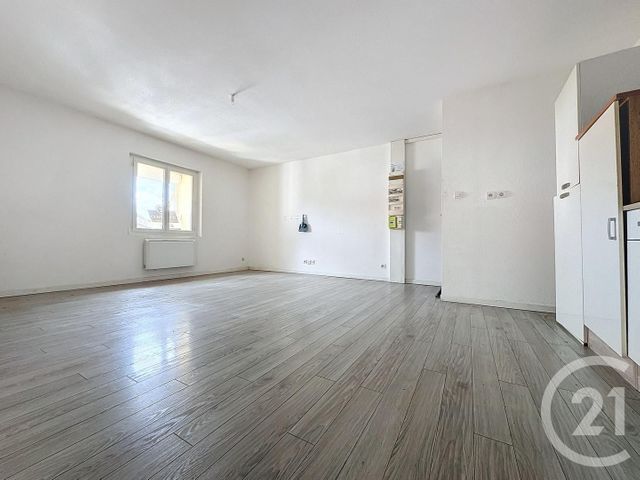 Appartement F2 à louer - 2 pièces - 46.0 m2 - SELONCOURT - 25 - FRANCHE-COMTE - Century 21 Agence De La Gare