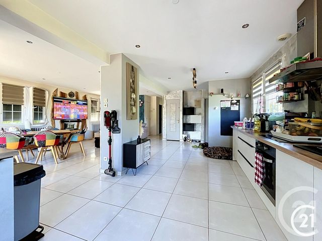 maison à vendre - 5 pièces - 107.65 m2 - ETUPES - 25 - FRANCHE-COMTE - Century 21 Agence De La Gare