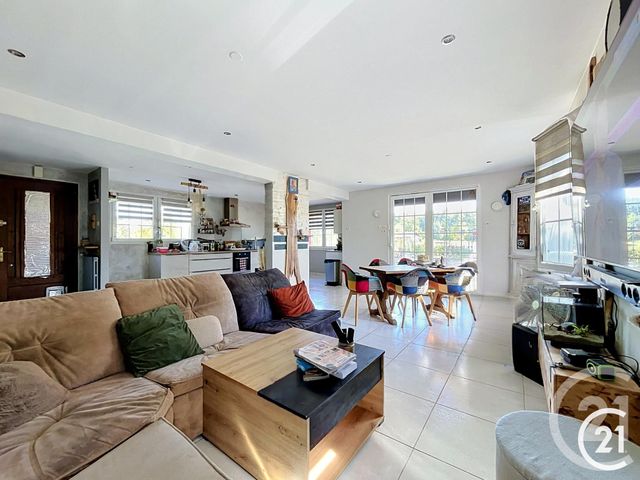 maison à vendre - 5 pièces - 107.65 m2 - ETUPES - 25 - FRANCHE-COMTE - Century 21 Agence De La Gare