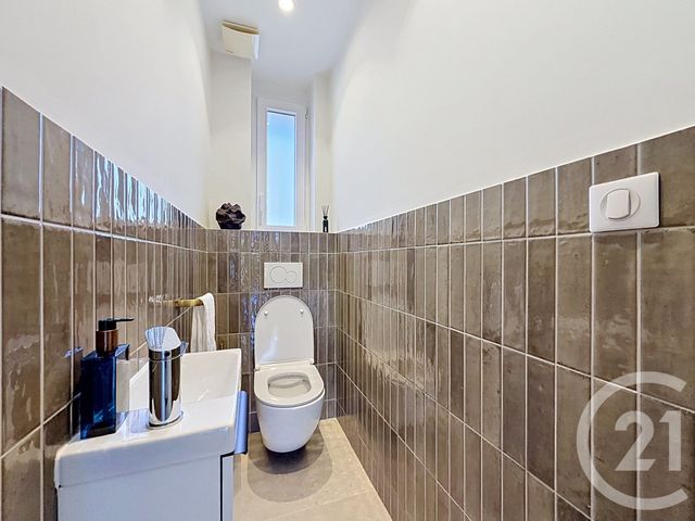 Appartement F5 à vendre - 5 pièces - 135.01 m2 - MONTBELIARD - 25 - FRANCHE-COMTE - Century 21 Agence De La Gare