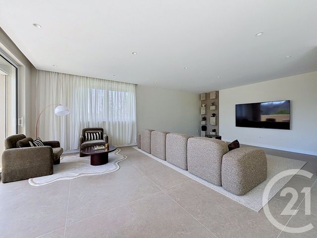 Appartement F5 à vendre - 5 pièces - 135.01 m2 - MONTBELIARD - 25 - FRANCHE-COMTE - Century 21 Agence De La Gare