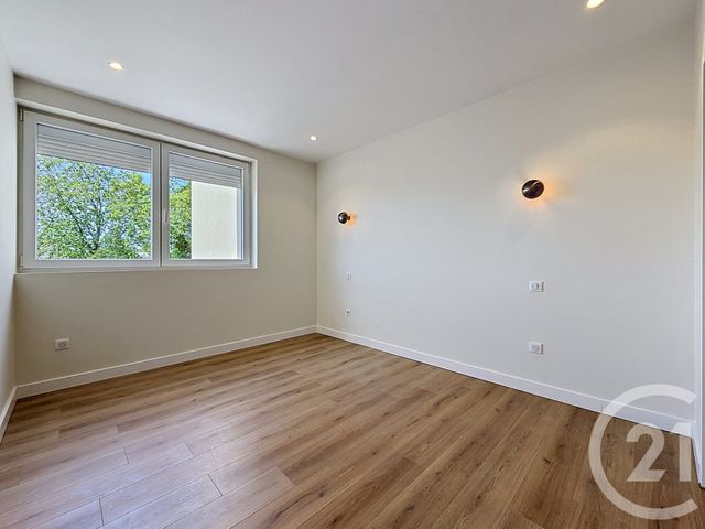 Appartement F5 à vendre - 5 pièces - 135.01 m2 - MONTBELIARD - 25 - FRANCHE-COMTE - Century 21 Agence De La Gare