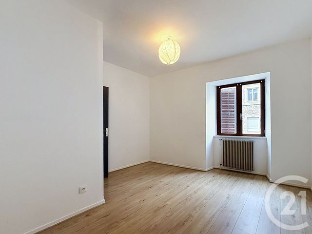 Appartement F3 à vendre - 3 pièces - 65.04 m2 - COUTHENANS - 70 - FRANCHE-COMTE - Century 21 Agence De La Gare