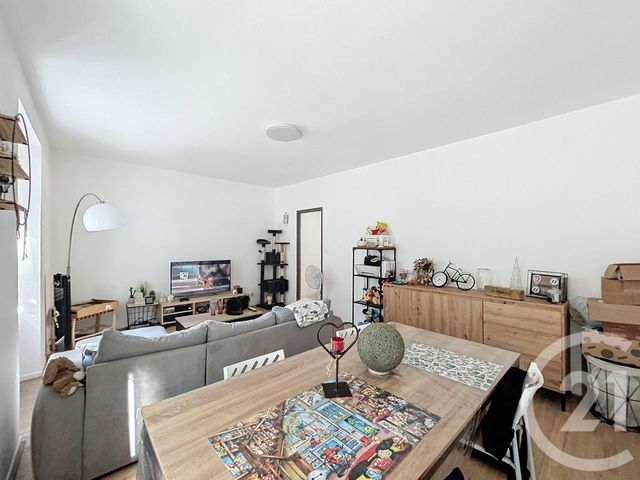 Appartement F3 à vendre - 3 pièces - 65.04 m2 - COUTHENANS - 70 - FRANCHE-COMTE - Century 21 Agence De La Gare