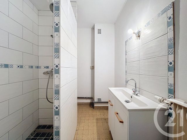 Afficher la photo en grand Appartement F4 à vendre - 4 pièces - 79.52 m2 - MONTBELIARD - 25 - FRANCHE-COMTE - Century 21 Agence De La Gare