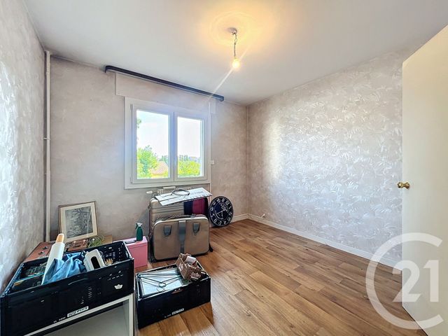 Afficher la photo en grand Appartement F4 à vendre - 4 pièces - 79.52 m2 - MONTBELIARD - 25 - FRANCHE-COMTE - Century 21 Agence De La Gare