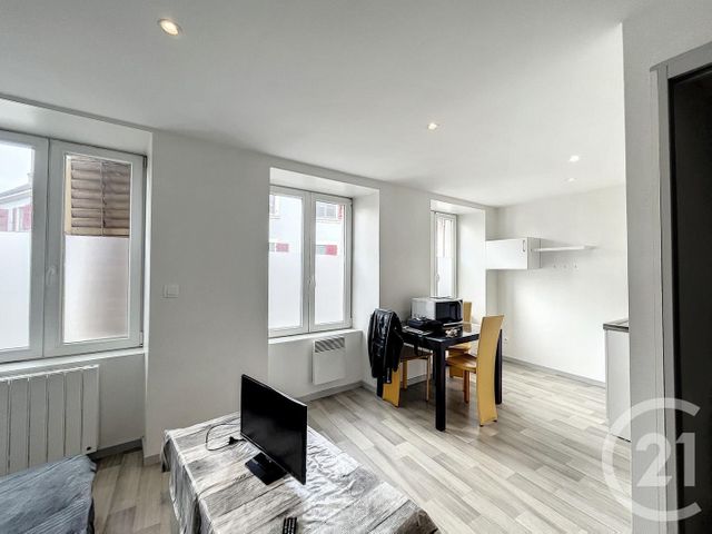 Appartement F2 à louer - 2 pièces - 37.0 m2 - MONTBELIARD - 25 - FRANCHE-COMTE - Century 21 Agence De La Gare