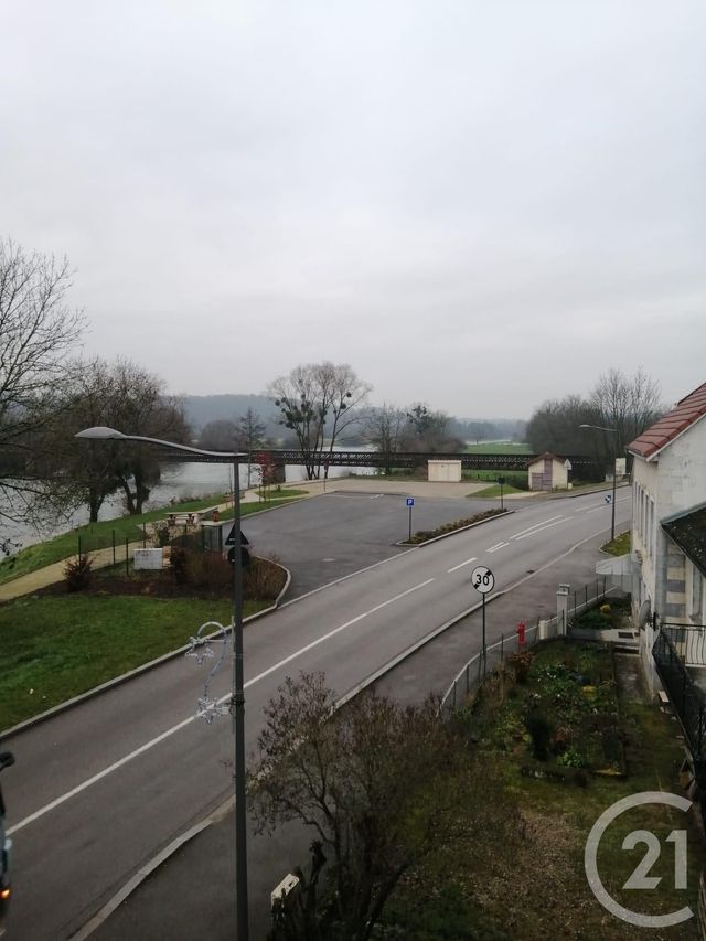 Appartement F3 à louer - 3 pièces - 55.08 m2 - LONGEVELLE SUR DOUBS - 25 - FRANCHE-COMTE - Century 21 Agence De La Gare