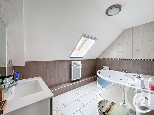 maison à vendre - 7 pièces - 160.0 m2 - VANDONCOURT - 25 - FRANCHE-COMTE - Century 21 Agence De La Gare