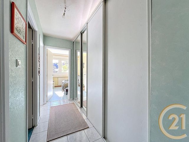 Afficher la photo en grand Appartement F4 à vendre - 4 pièces - 93.01 m2 - MONTBELIARD - 25 - FRANCHE-COMTE - Century 21 Agence De La Gare