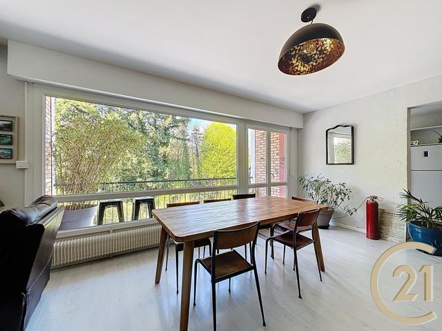 Afficher la photo en grand Appartement F4 à vendre - 4 pièces - 93.01 m2 - MONTBELIARD - 25 - FRANCHE-COMTE - Century 21 Agence De La Gare