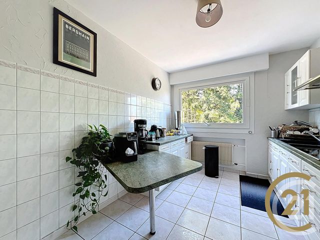 Afficher la photo en grand Appartement F4 à vendre - 4 pièces - 93.01 m2 - MONTBELIARD - 25 - FRANCHE-COMTE - Century 21 Agence De La Gare