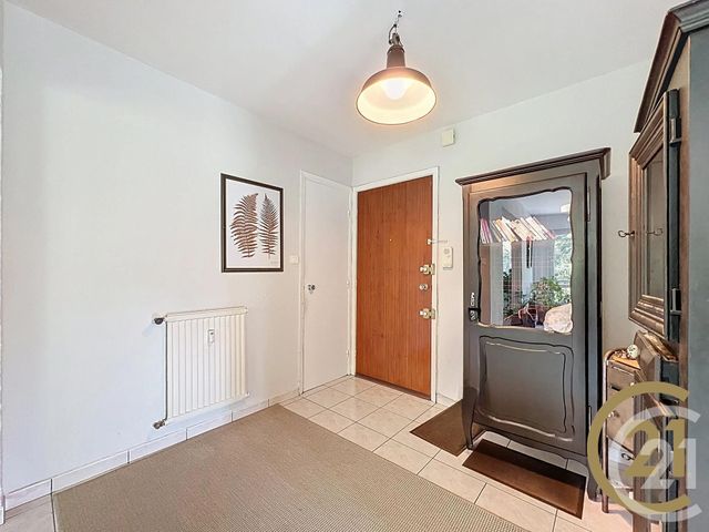 Afficher la photo en grand Appartement F4 à vendre - 4 pièces - 93.01 m2 - MONTBELIARD - 25 - FRANCHE-COMTE - Century 21 Agence De La Gare