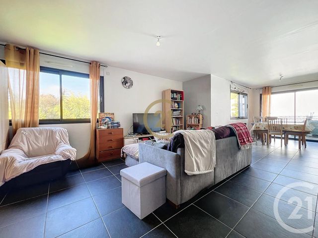 Afficher la photo en grand Appartement Souplex à vendre - 4 pièces - 80.84 m2 - MONTBELIARD - 25 - FRANCHE-COMTE - Century 21 Agence De La Gare