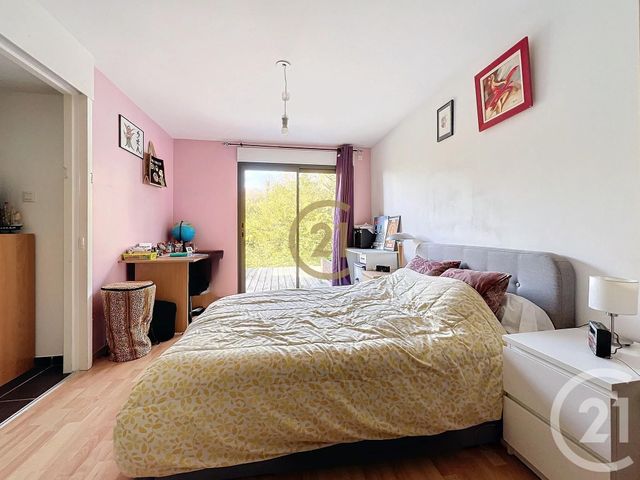 Afficher la photo en grand Appartement Souplex à vendre - 4 pièces - 80.84 m2 - MONTBELIARD - 25 - FRANCHE-COMTE - Century 21 Agence De La Gare