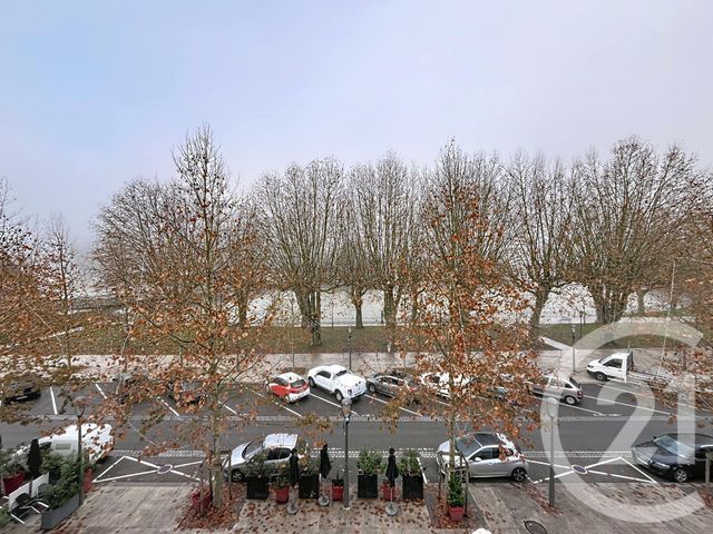 Appartement F3 à louer - 3 pièces - 75.72 m2 - AUDINCOURT - 25 - FRANCHE-COMTE - Century 21 Agence De La Gare