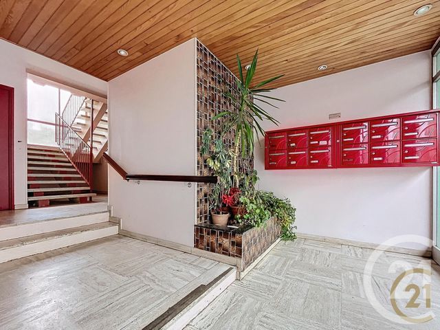 Afficher la photo en grand Appartement F1 à vendre - 1 pièce - 33.94 m2 - AUDINCOURT - 25 - FRANCHE-COMTE - Century 21 Agence De La Gare