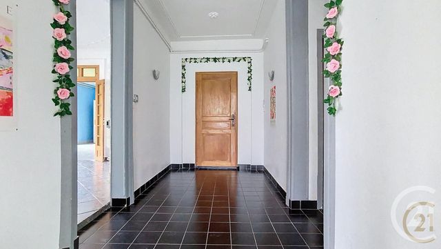 Appartement F5 à vendre - 5 pièces - 150.0 m2 - BEAUCOURT - 90 - FRANCHE-COMTE - Century 21 Agence De La Gare