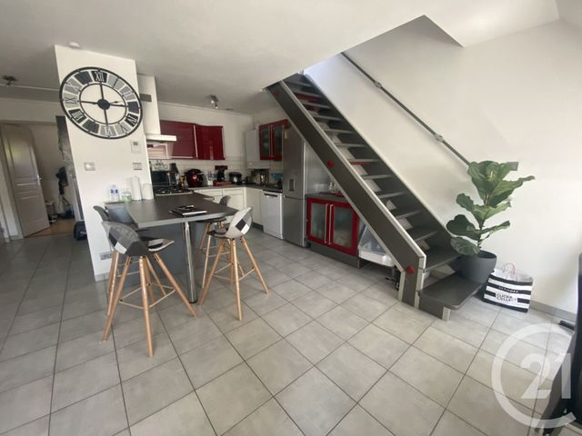 Appartement F3 à louer - 3 pièces - 65.0 m2 - ARBOUANS - 25 - FRANCHE-COMTE - Century 21 Agence De La Gare