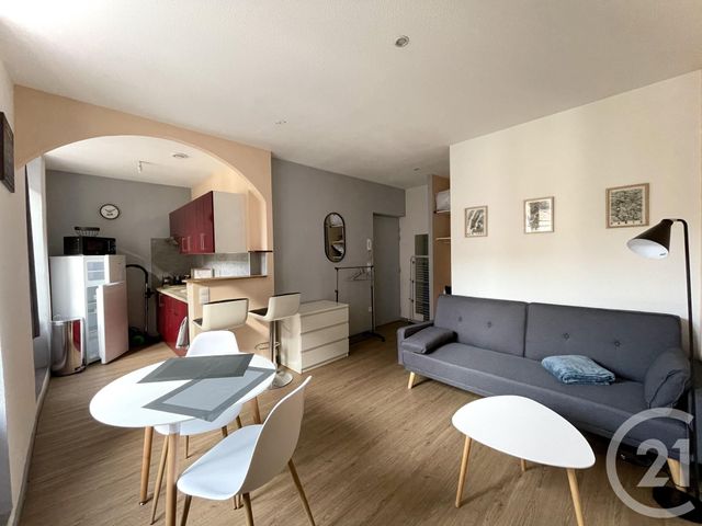 Appartement F1 à louer - 1 pièce - 22.0 m2 - MONTBELIARD - 25 - FRANCHE-COMTE - Century 21 Agence De La Gare