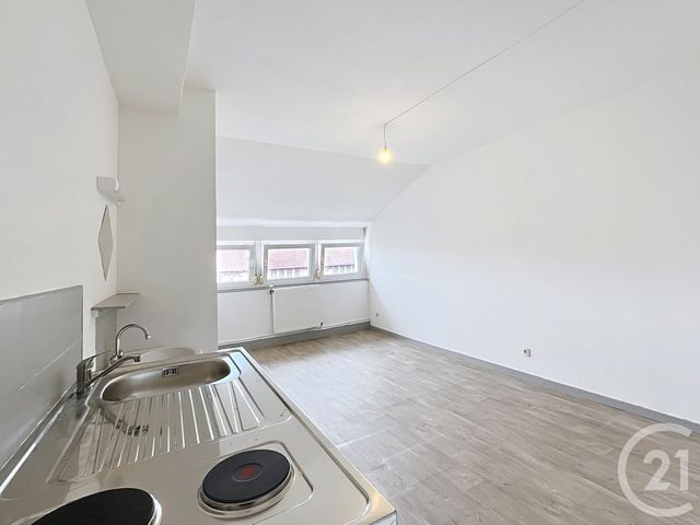 Appartement Chambre à louer - 1 pièce - 18.0 m2 - SOCHAUX - 25 - FRANCHE-COMTE - Century 21 Agence De La Gare