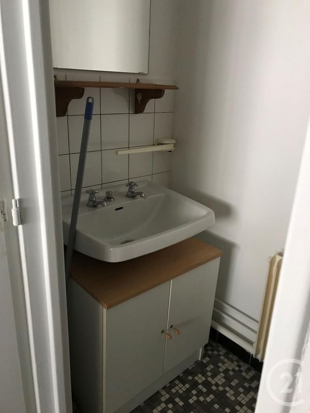 Appartement Studio à louer - 1 pièce - 28.0 m2 - MONTBELIARD - 25 - FRANCHE-COMTE - Century 21 Agence De La Gare