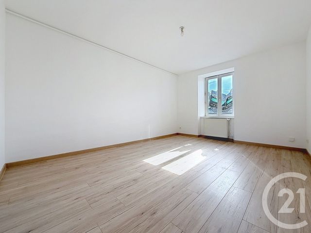 Appartement F3 à louer - 3 pièces - 57.22 m2 - BEAUCOURT - 90 - FRANCHE-COMTE - Century 21 Agence De La Gare
