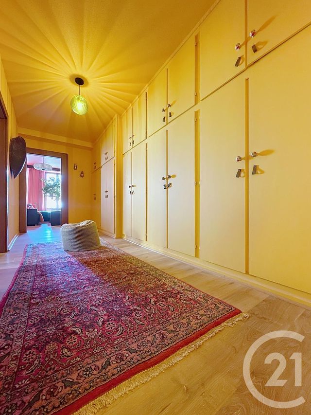 Appartement F3 à louer - 3 pièces - 85.0 m2 - MONTBELIARD - 25 - FRANCHE-COMTE - Century 21 Agence De La Gare