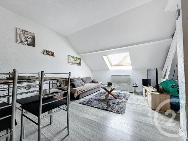 Appartement F3 à louer - 3 pièces - 55.0 m2 - SELONCOURT - 25 - FRANCHE-COMTE - Century 21 Agence De La Gare