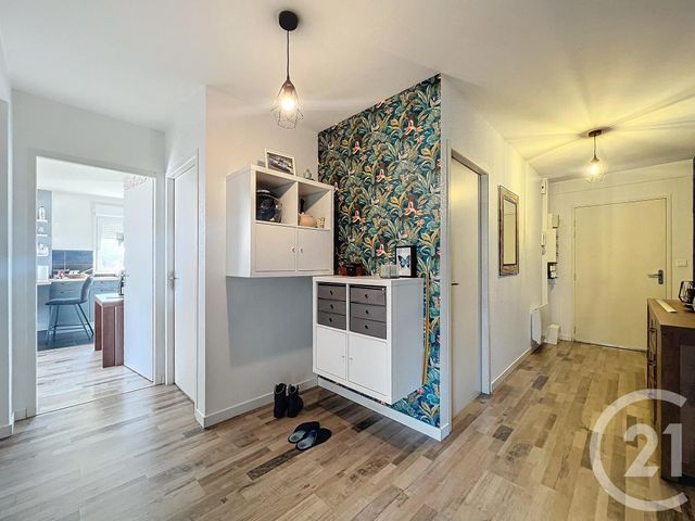 Afficher la photo en grand Appartement F3 à vendre - 3 pièces - 66.0 m2 - AUDINCOURT - 25 - FRANCHE-COMTE - Century 21 Agence De La Gare