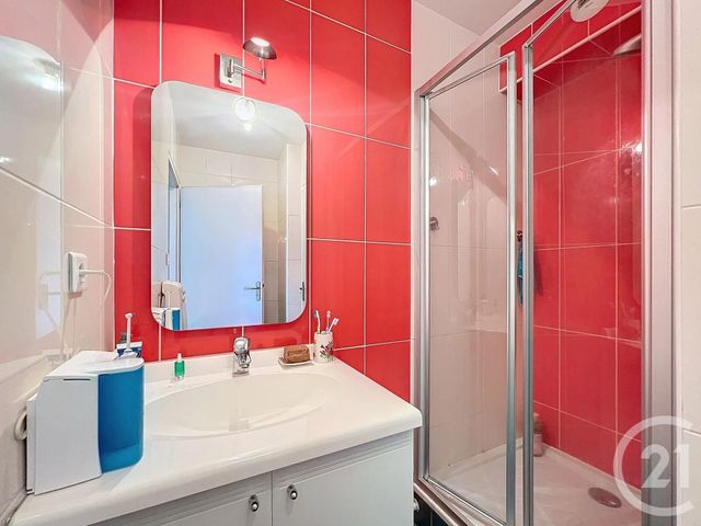 Afficher la photo en grand Appartement F3 à vendre - 3 pièces - 66.0 m2 - AUDINCOURT - 25 - FRANCHE-COMTE - Century 21 Agence De La Gare