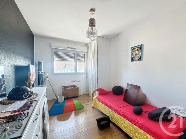 Afficher la photo en grand Appartement F3 à vendre - 3 pièces - 66.0 m2 - AUDINCOURT - 25 - FRANCHE-COMTE - Century 21 Agence De La Gare