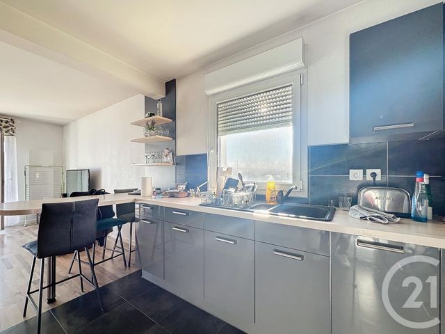 Afficher la photo en grand Appartement F3 à vendre - 3 pièces - 66.0 m2 - AUDINCOURT - 25 - FRANCHE-COMTE - Century 21 Agence De La Gare