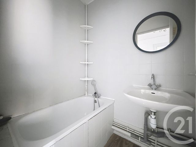 Appartement F3 à louer - 3 pièces - 62.0 m2 - MANDEURE - 25 - FRANCHE-COMTE - Century 21 Agence De La Gare