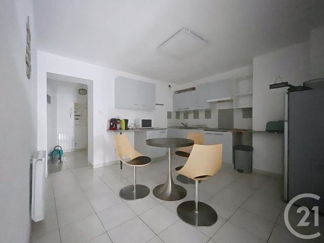 Appartement F1 à louer - 1 pièce - 41.0 m2 - MONTBELIARD - 25 - FRANCHE-COMTE - Century 21 Agence De La Gare