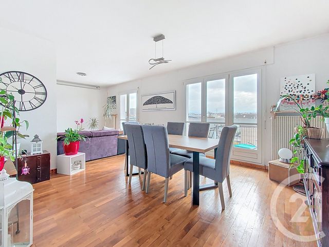 Appartement F5 à vendre - 5 pièces - 93.25 m2 - MONTBELIARD - 25 - FRANCHE-COMTE - Century 21 Agence De La Gare