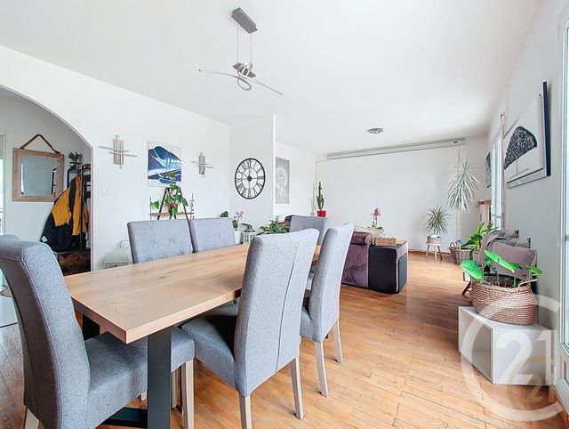 Appartement F5 à vendre - 5 pièces - 93.25 m2 - MONTBELIARD - 25 - FRANCHE-COMTE - Century 21 Agence De La Gare