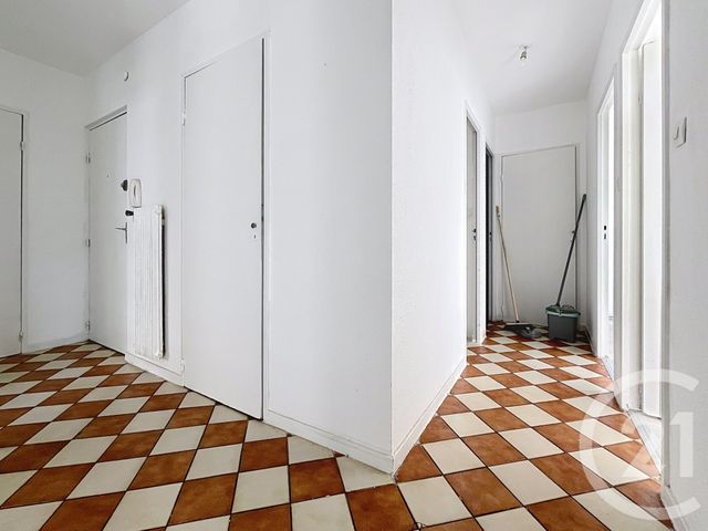 Appartement F3 à louer - 3 pièces - 60.79 m2 - MONTBELIARD - 25 - FRANCHE-COMTE - Century 21 Agence De La Gare